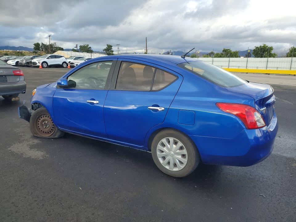 2012 Nissan Versa s
