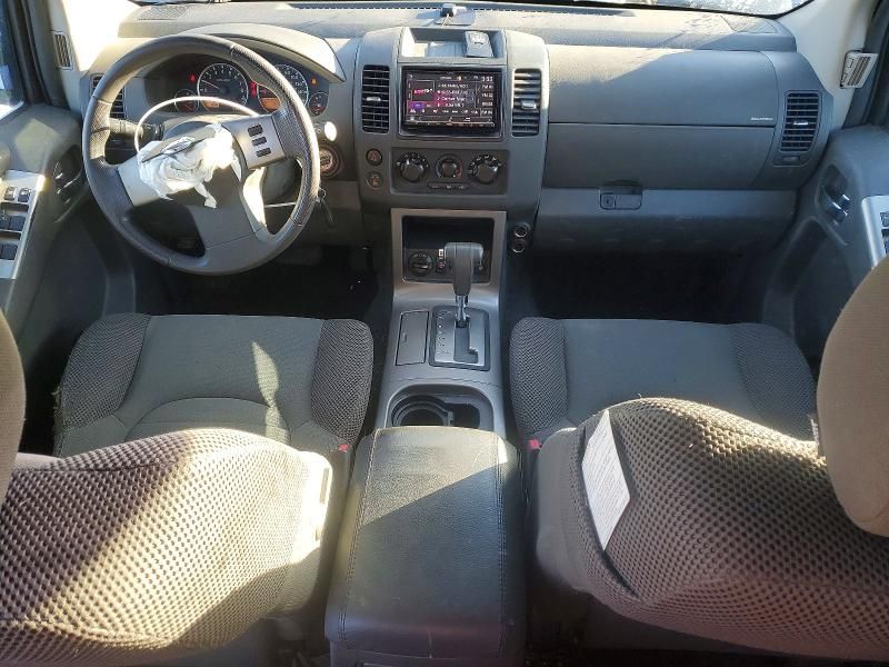 2005 Nissan Pathfinder le