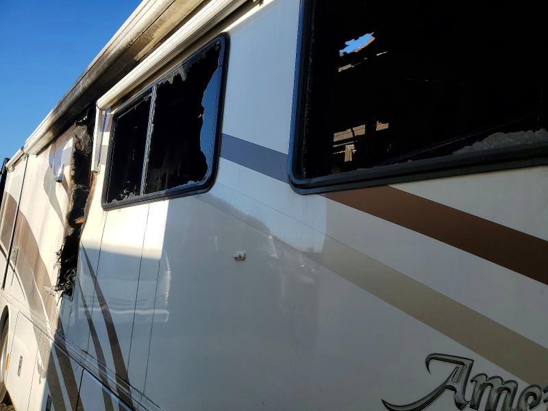 2001 Spartan Motors Motorhome 4VZ