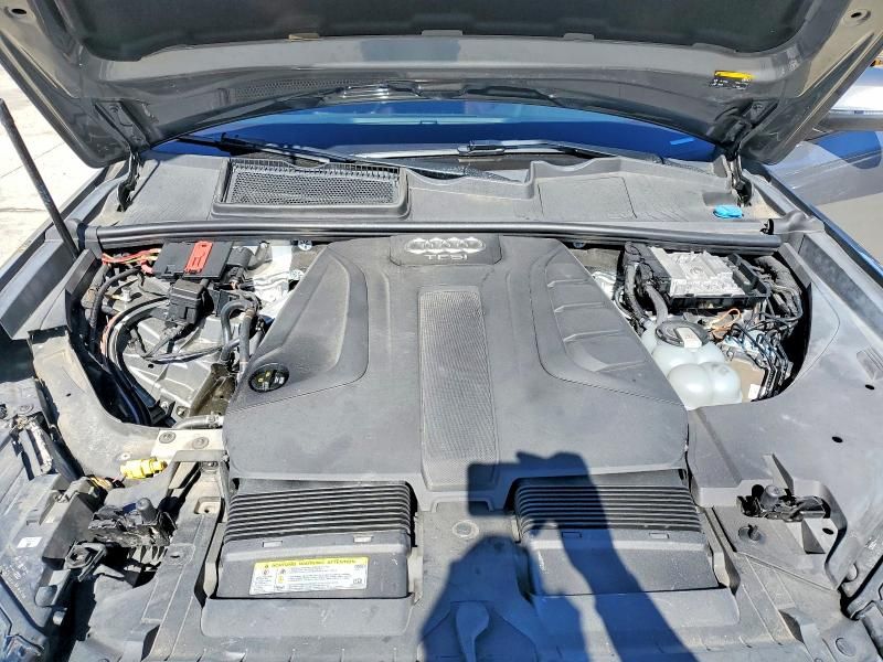 2018 Audi Q7 Premium Plus