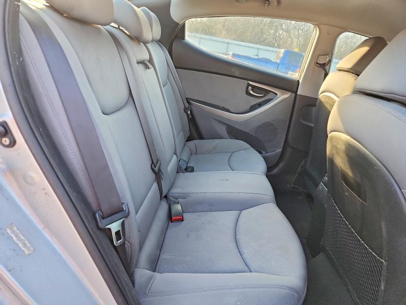 2012 Hyundai Elantra gls