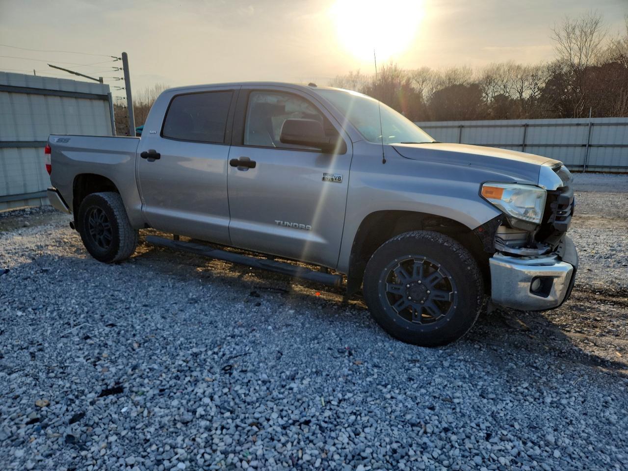 2014 Toyota Tundra SR5
