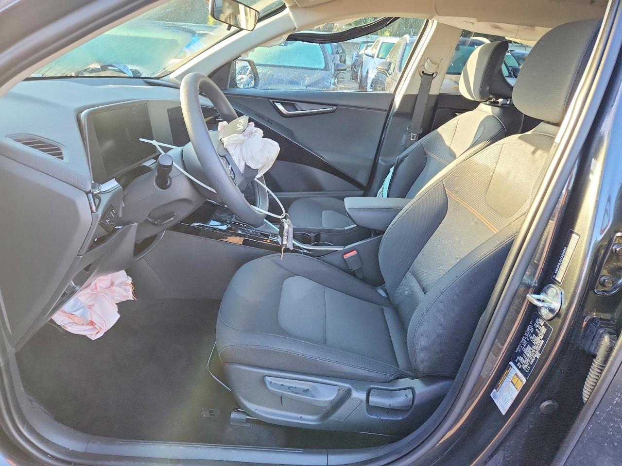 2026 KIA Niro lx