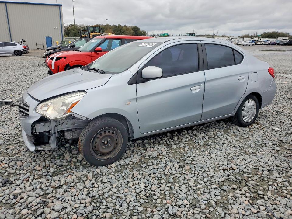 2017 Mitsubishi Mirage G4 es