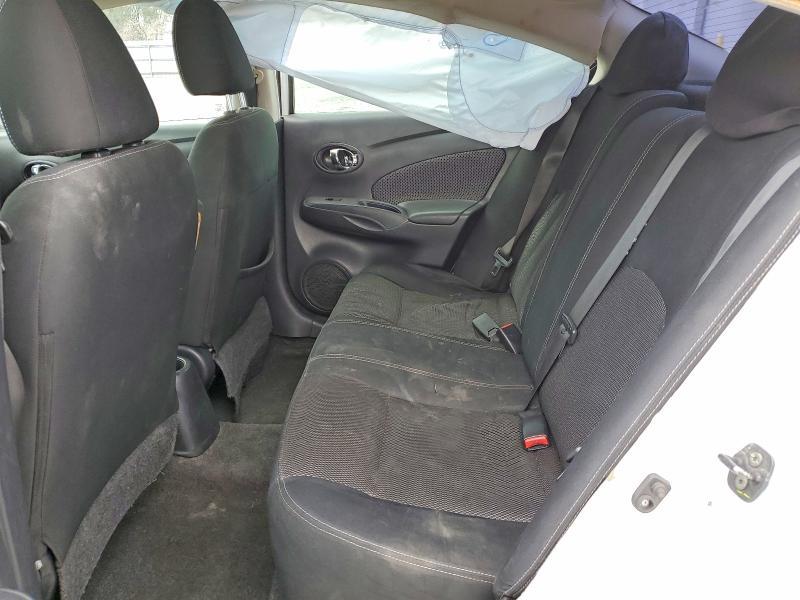 2015 Nissan Versa 1.6 sv