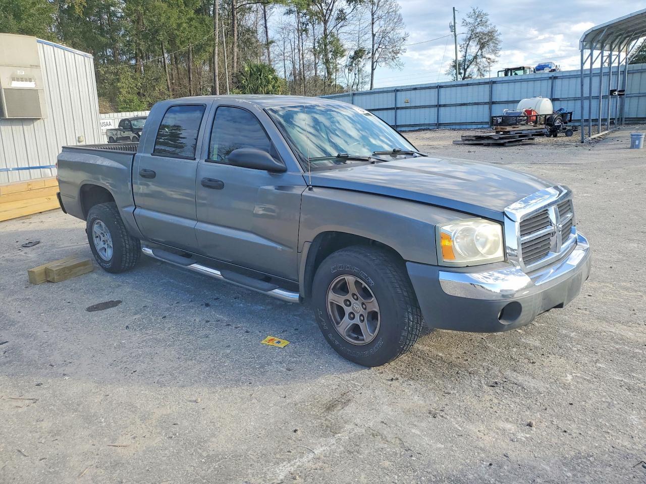 2005 Dodge Dakota Quad SLT