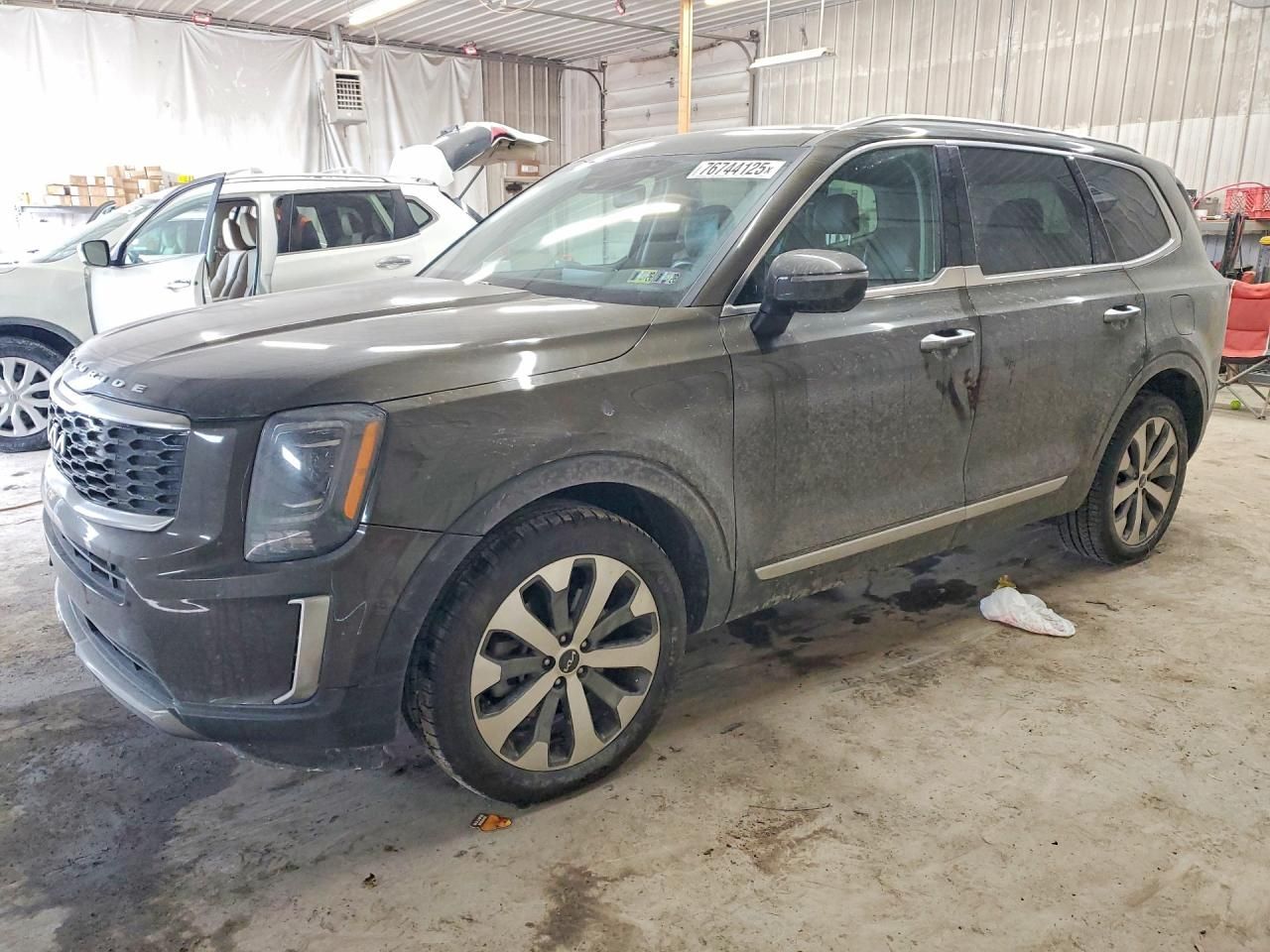 2022 KIA Telluride s