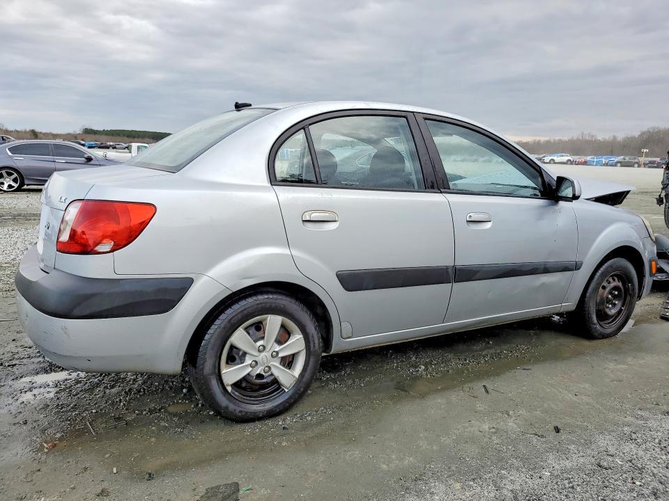 2009 KIA Rio Base