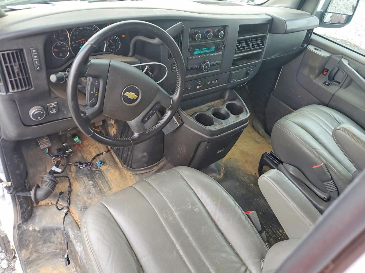 2022 Chevrolet Express G2500
