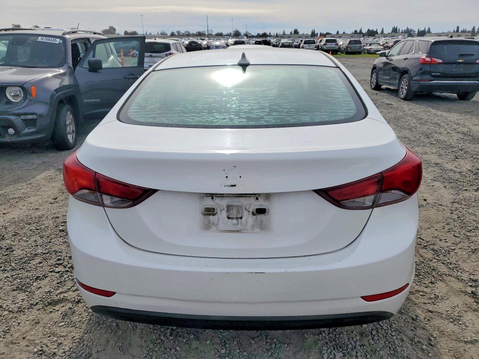 2014 Hyundai Elantra se