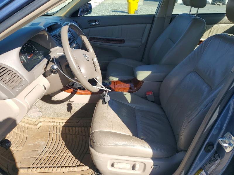 2004 Toyota Camry le