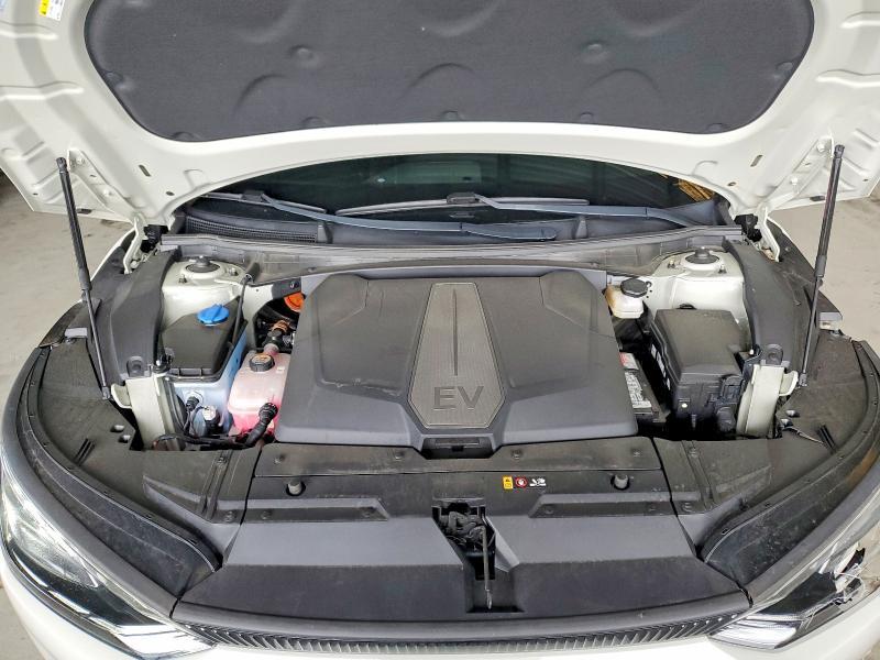 2022 KIA EV6 Wind