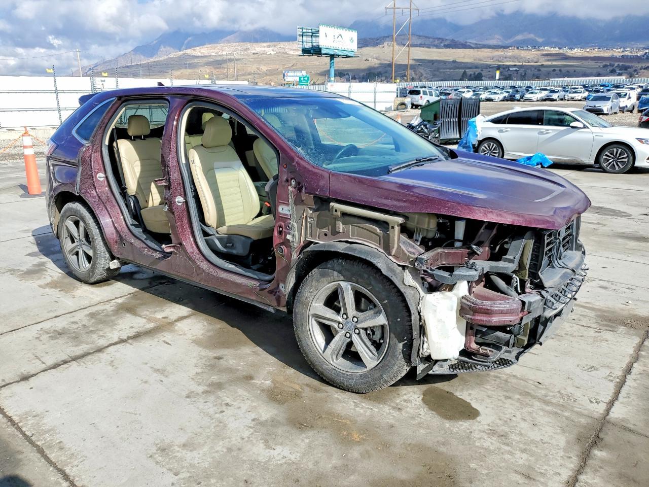 2019 Ford Edge sel