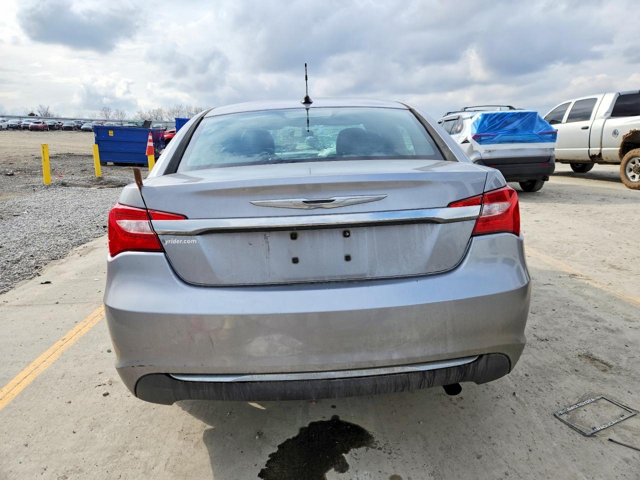 2013 Chrysler 200 Touring