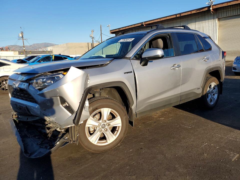 2021 Toyota Rav4 xle