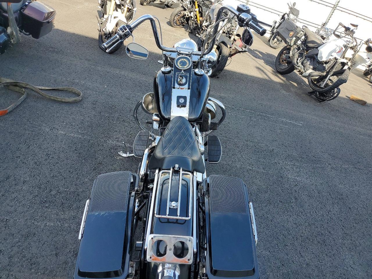 2006 Harley-Davidson Flstni