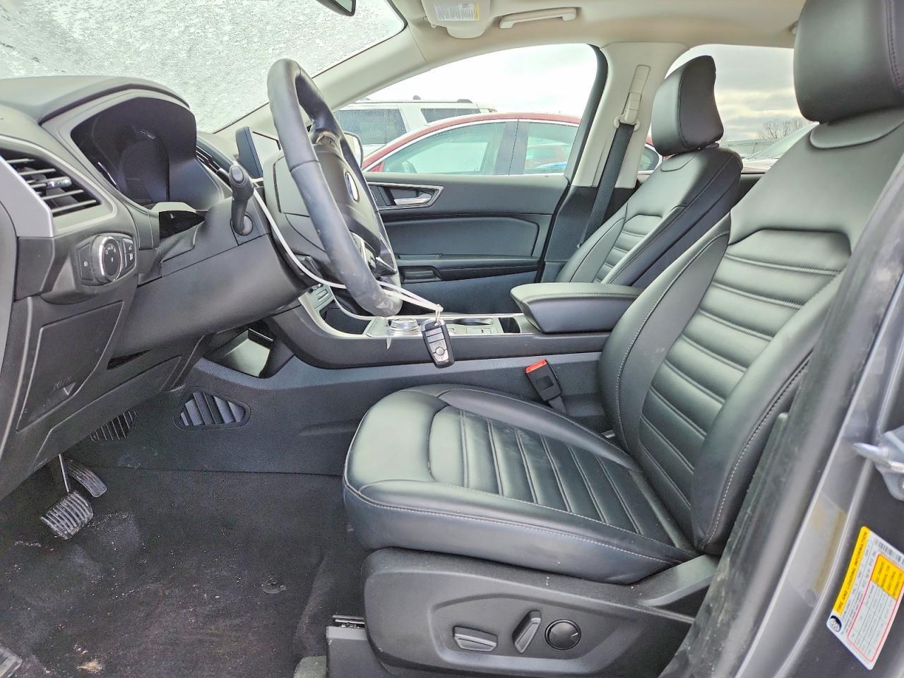 2022 Ford Edge sel