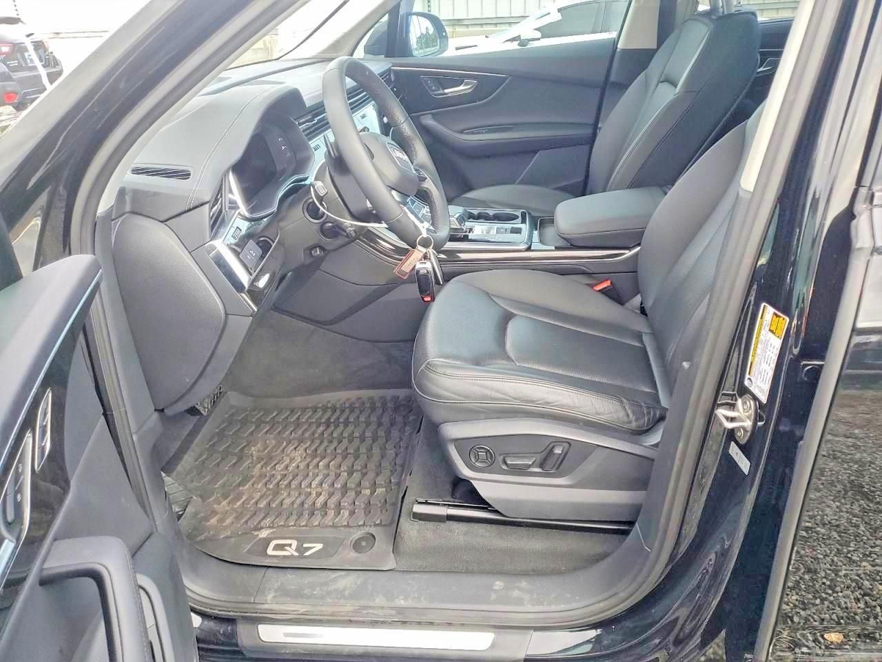 2024 Audi Q7 Premium Plus