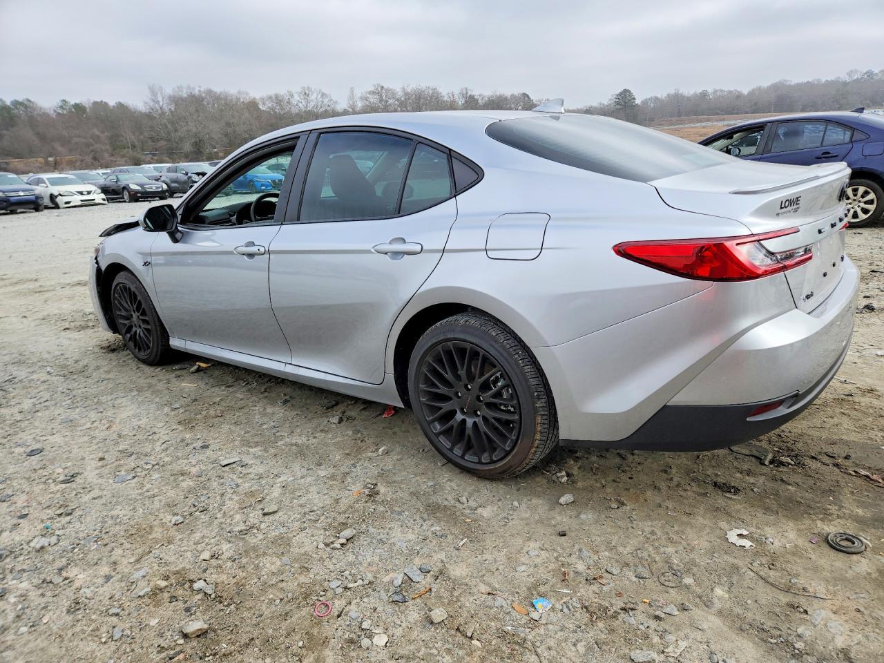 2025 Toyota Camry le