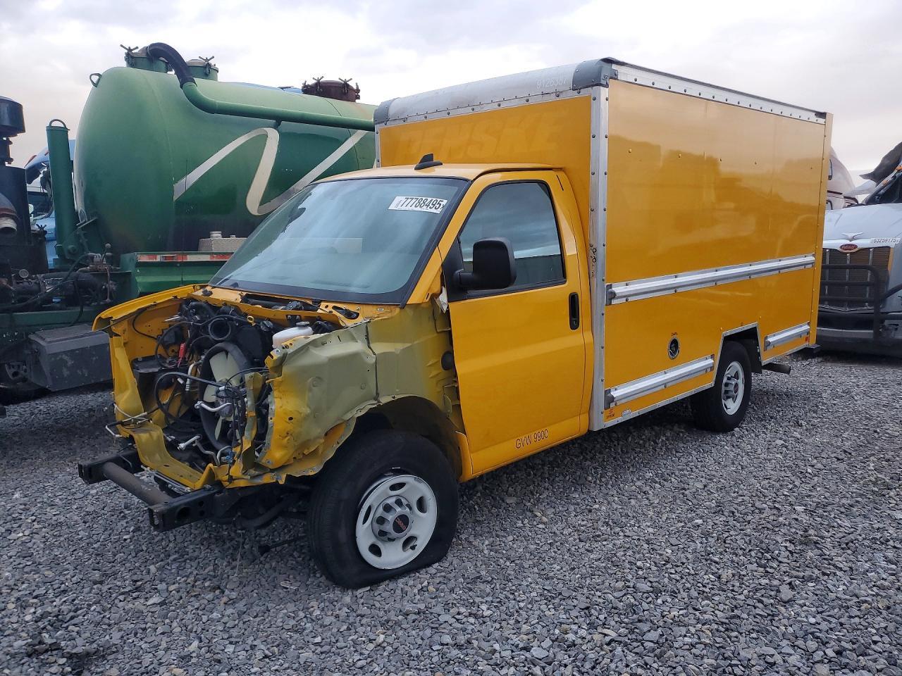 2023 GMC Savana BOX Truck