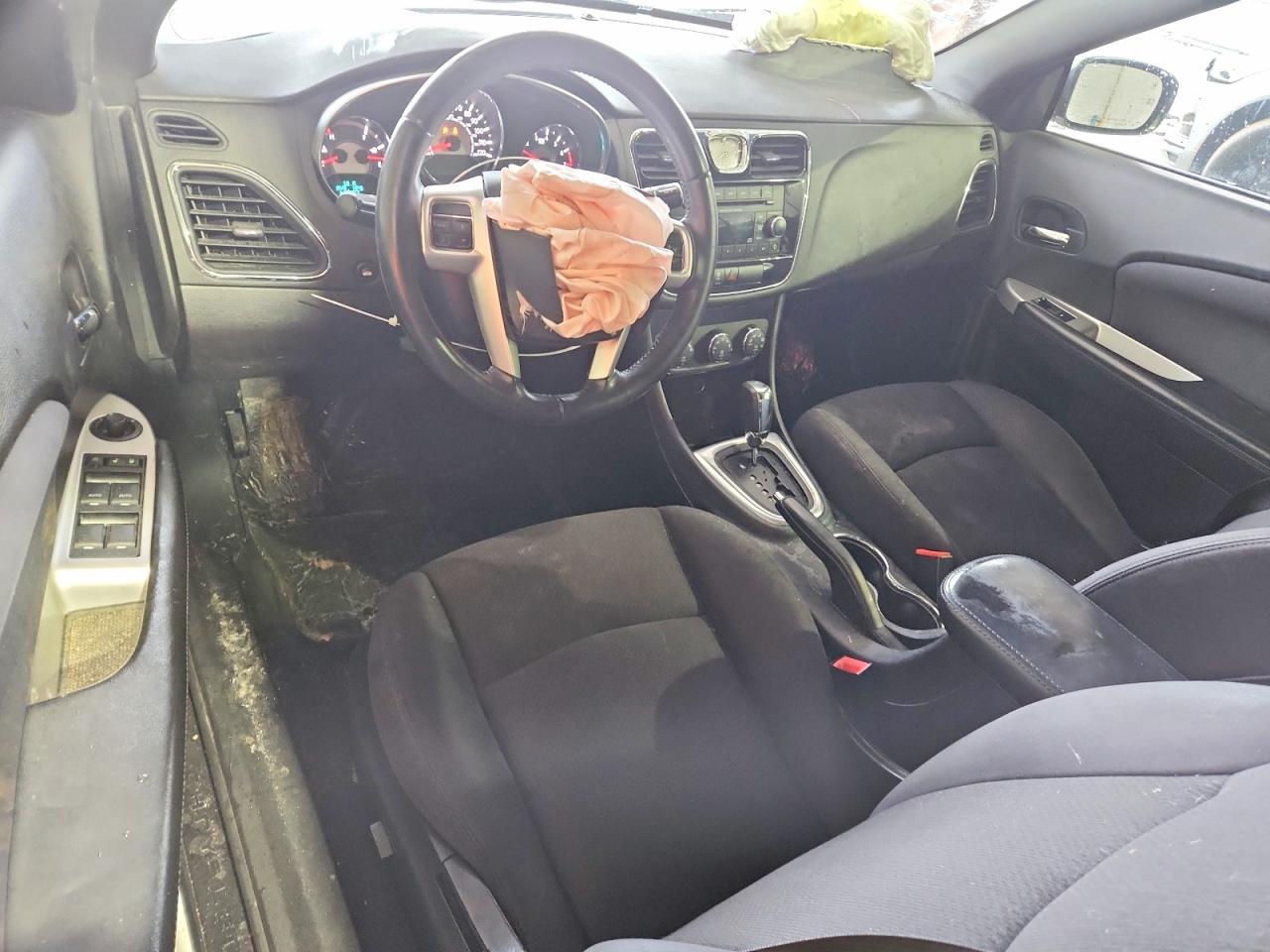 2013 Chrysler 200 Touring