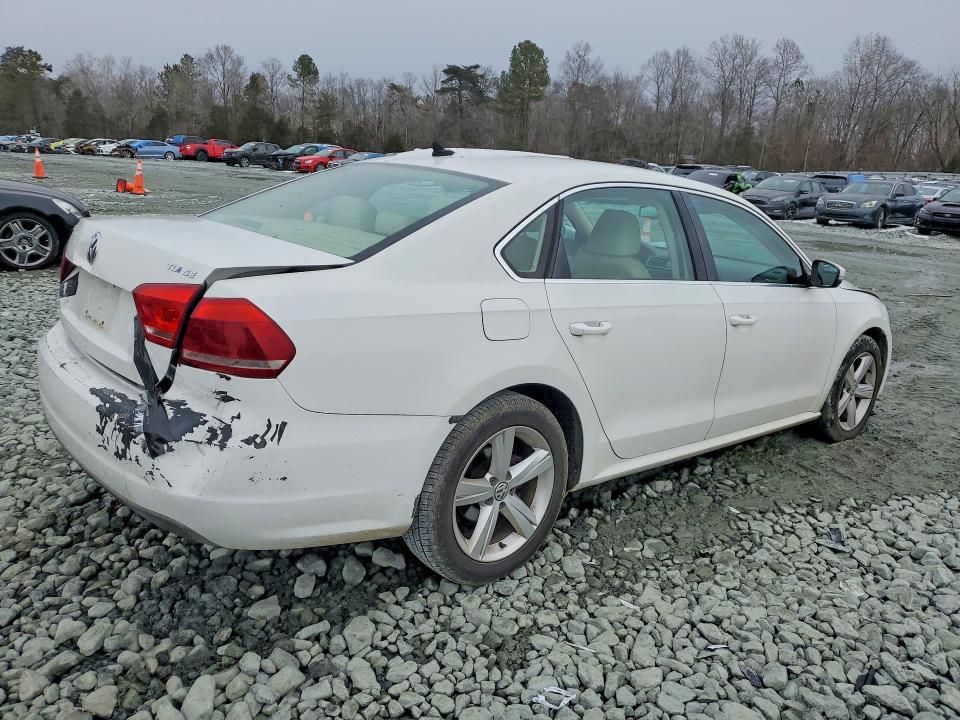 2013 Volkswagen Passat se