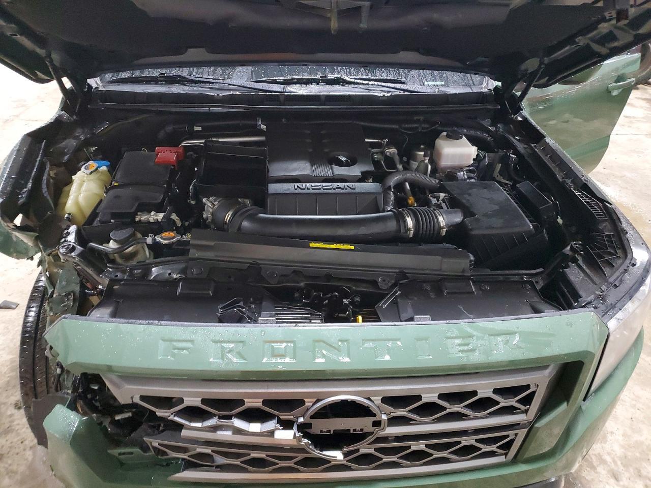 2024 Nissan Frontier SV