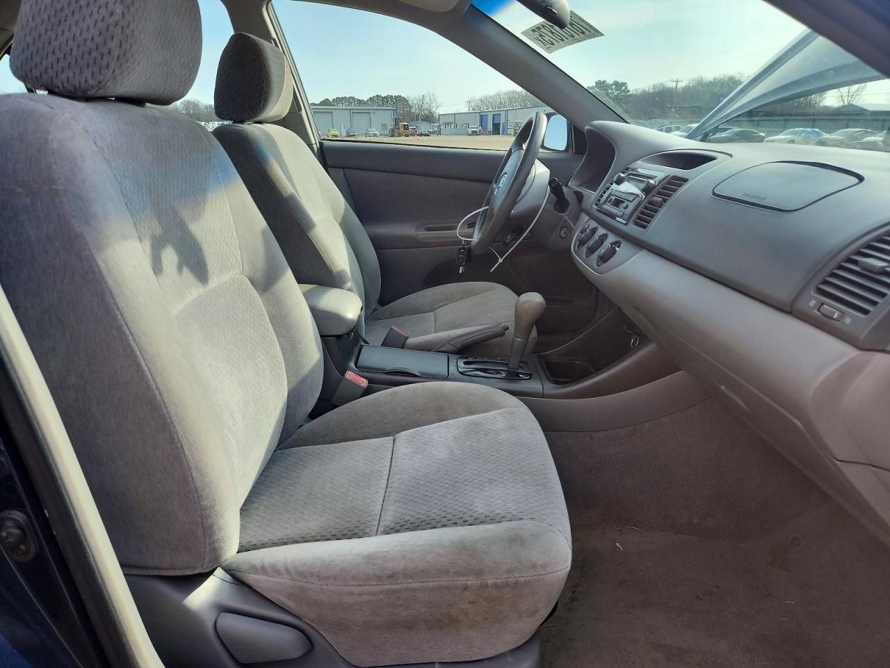 2003 Toyota Camry le