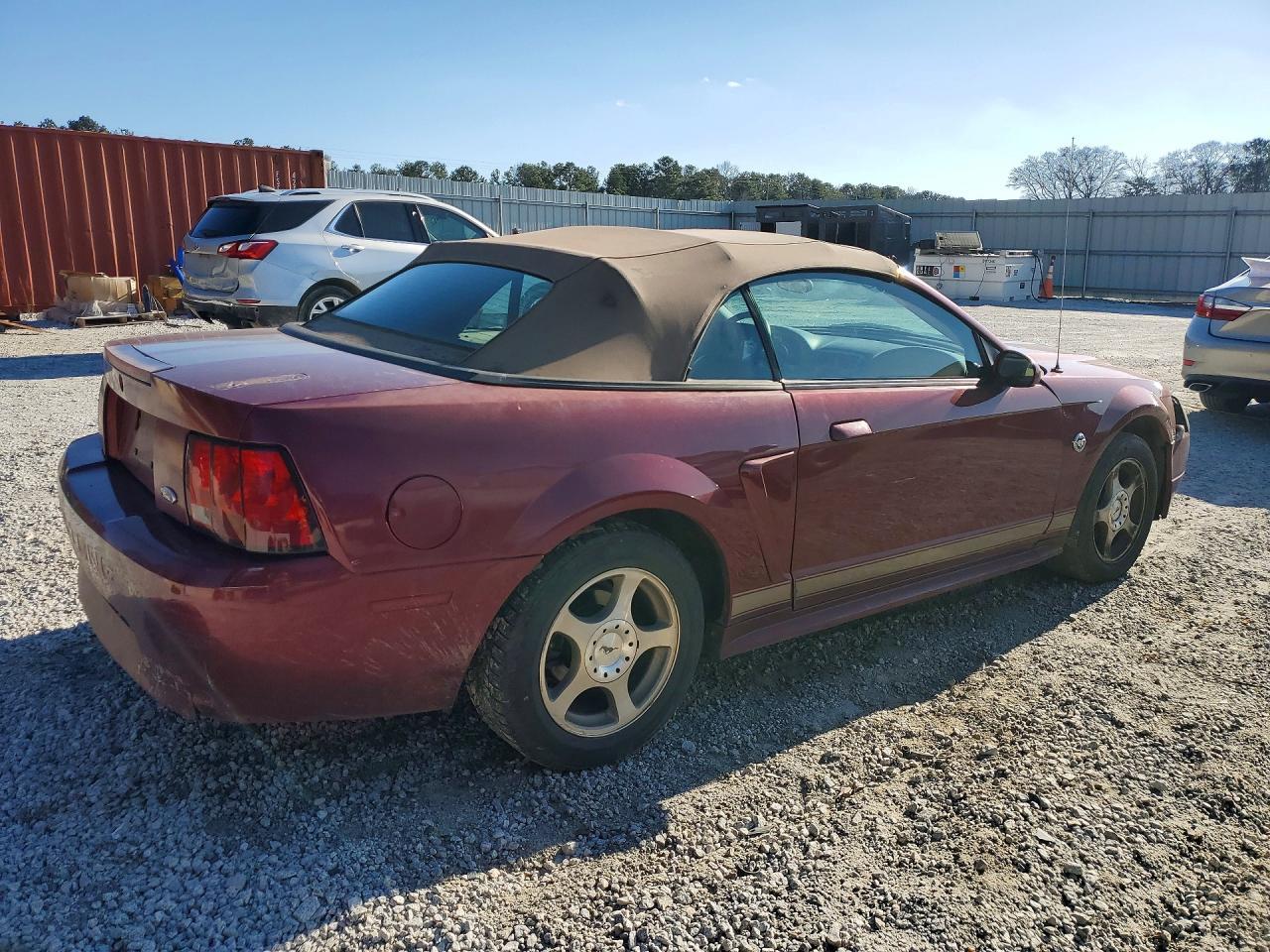 2004 Ford Mustang