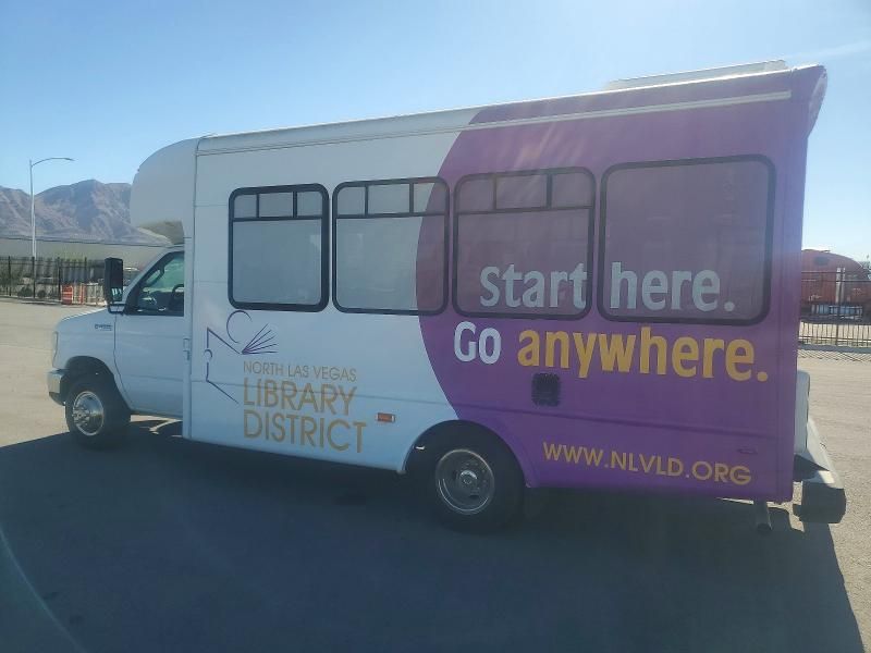 2012 Ford Econoline E450 Super Duty Cutaway van