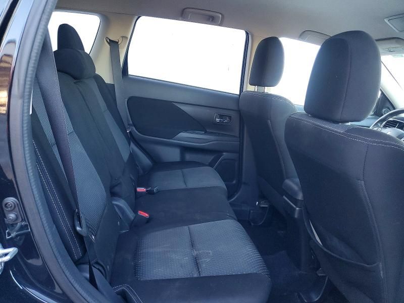 2018 Mitsubishi Outlander se