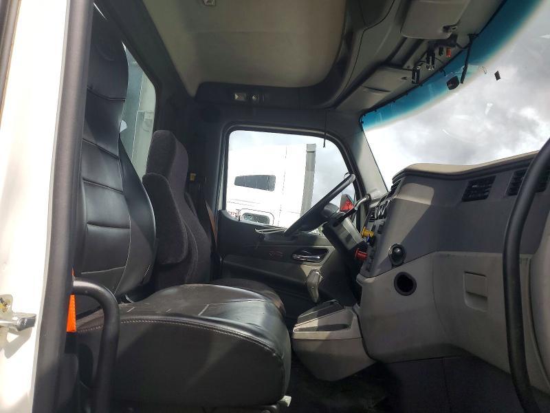 2017 Peterbilt 579 Semi Truck
