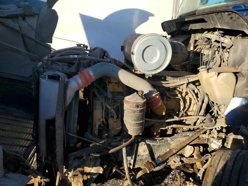 2007 Kenworth T880 Semi Truck