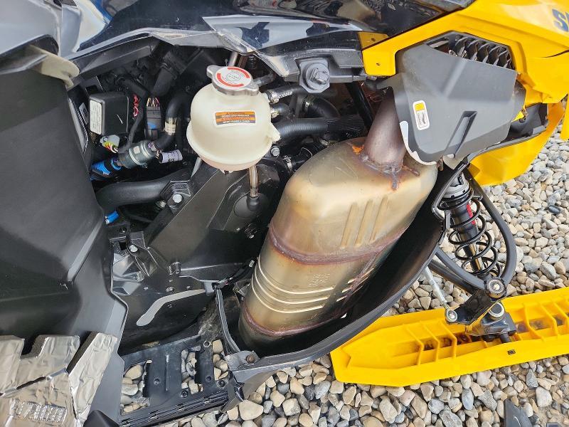 2023 Skidoo Summit neo