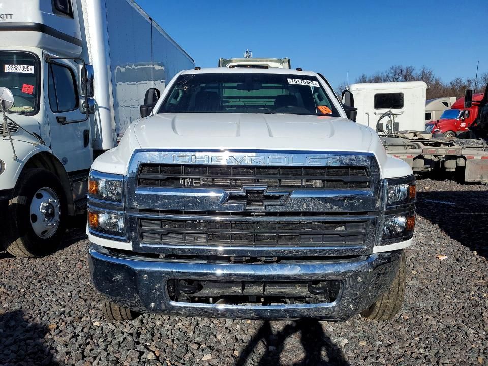 2023 Chevrolet 2023 International GM515 Flatbed Truck