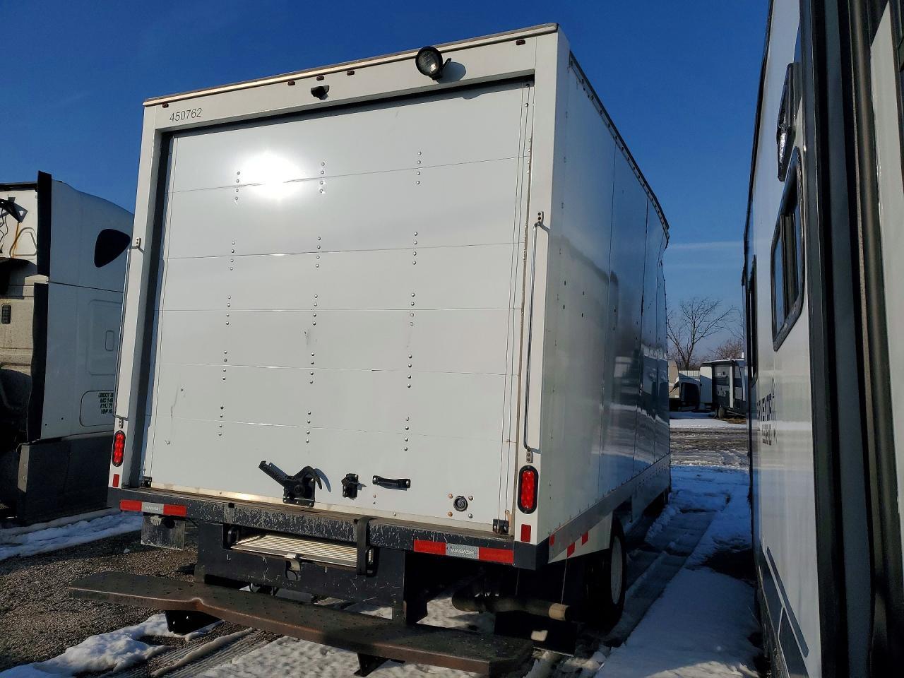 2024 GMC Savana Cutaway G3500