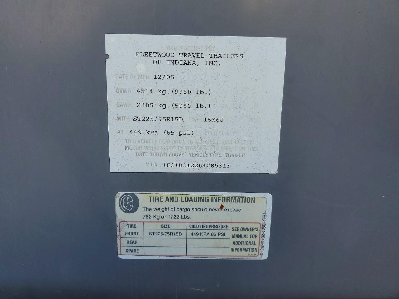 2006 Fleetwood Prowler Camper