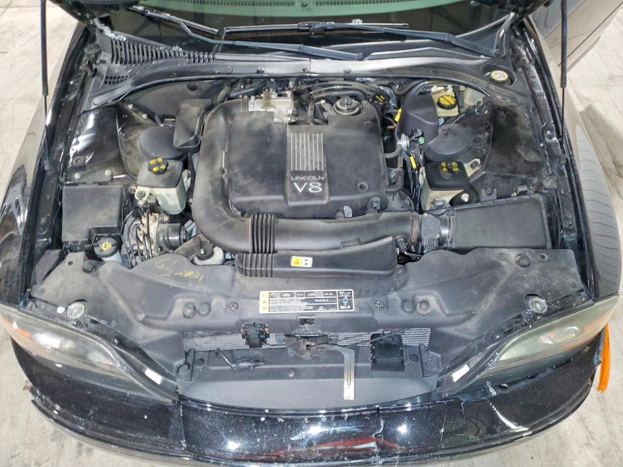 2002 Lincoln Townhouse LS