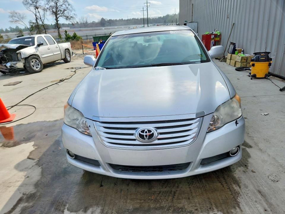 2009 Toyota Avalon xl