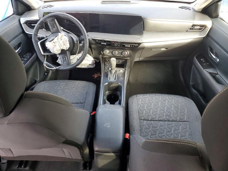 2025 Nissan Kicks sv