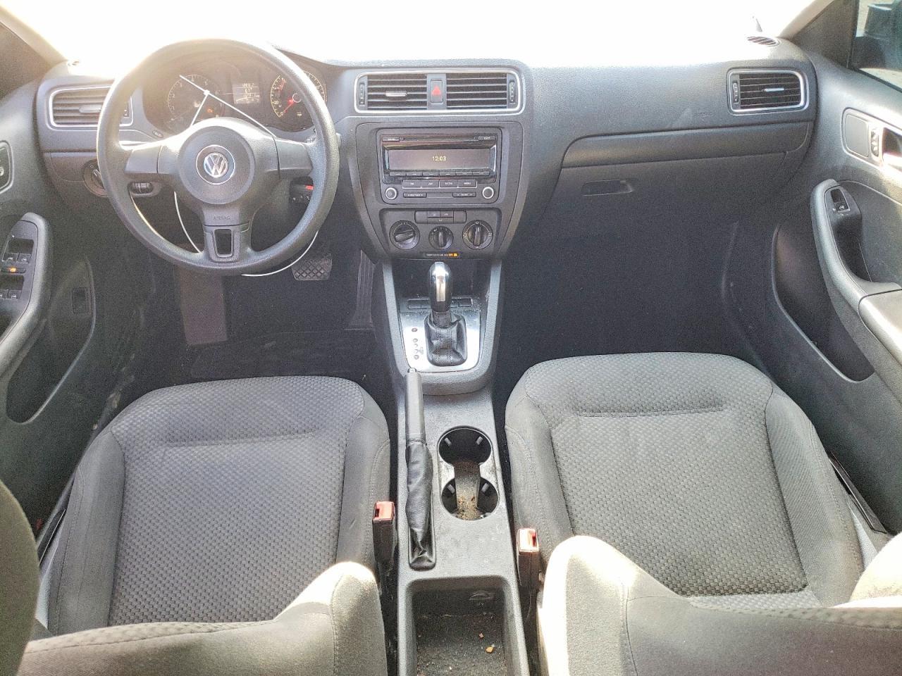 2013 Volkswagen Jetta Base