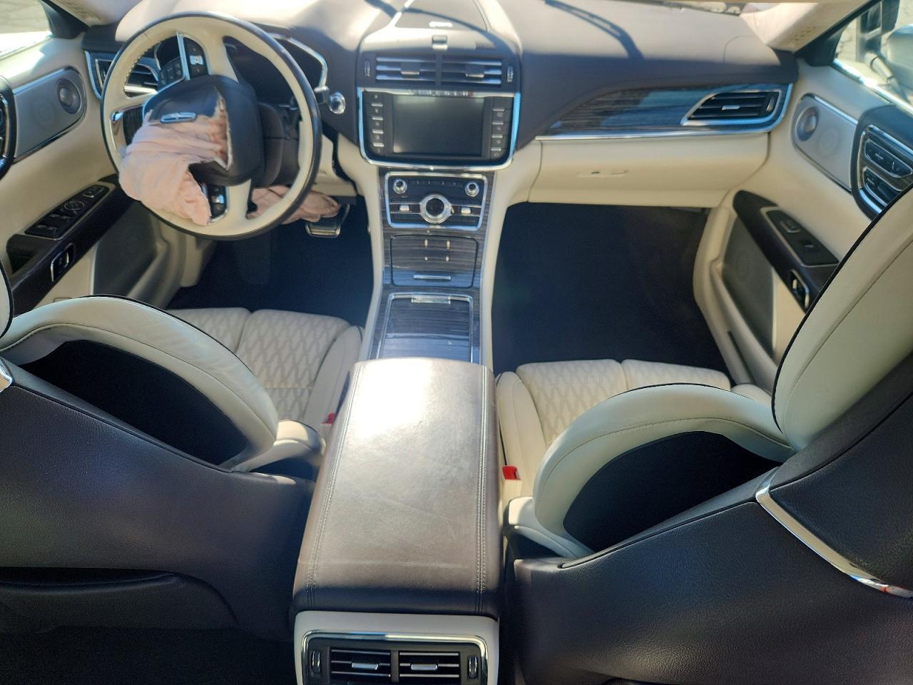 2018 Lincoln Continental Black Label