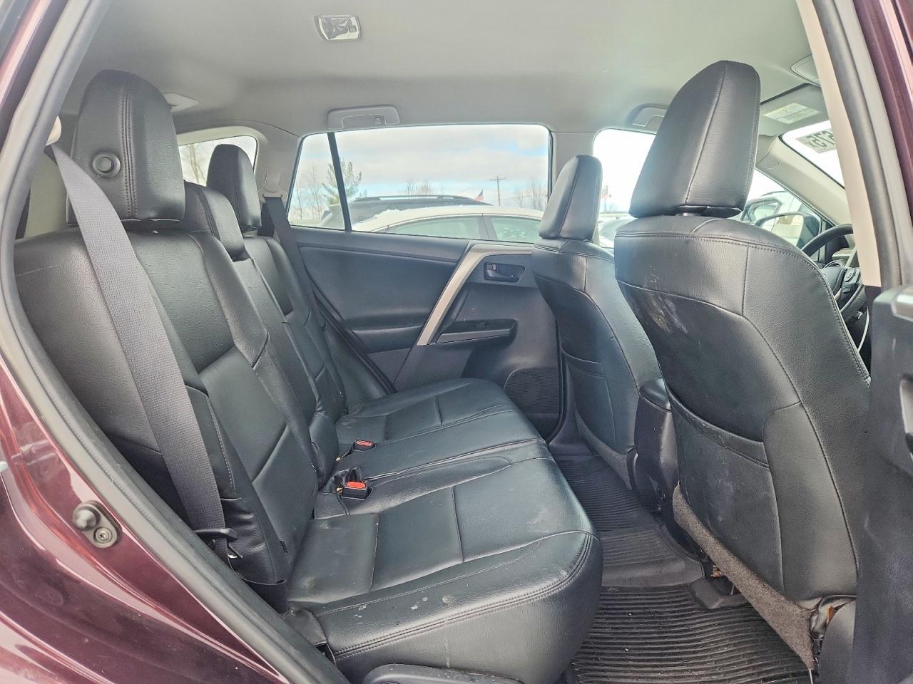 2017 Toyota Rav4 le