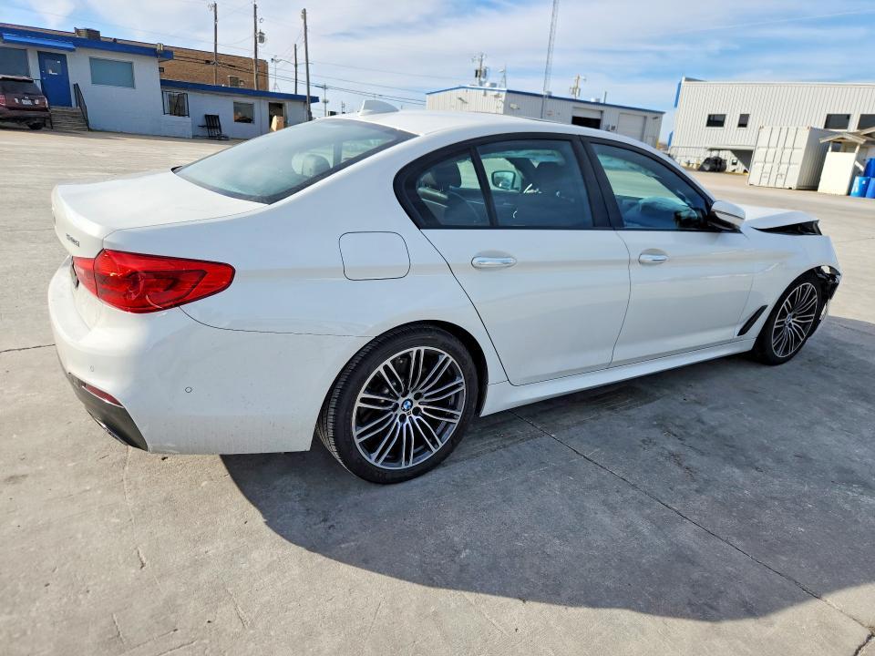 2017 BMW 540 i