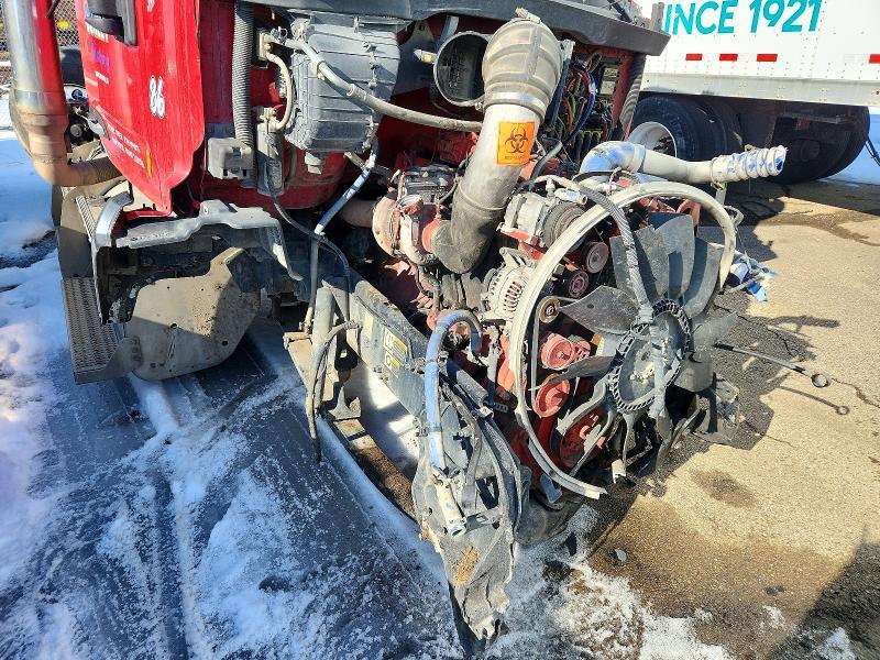 2018 Peterbilt 567 Semi Truck