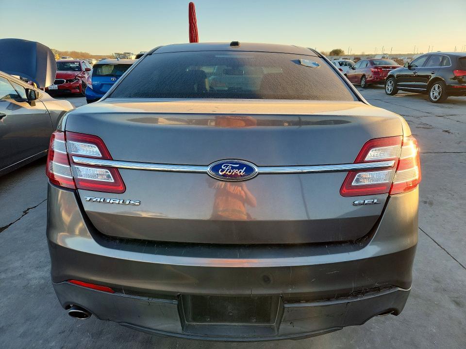 2013 Ford Taurus sel