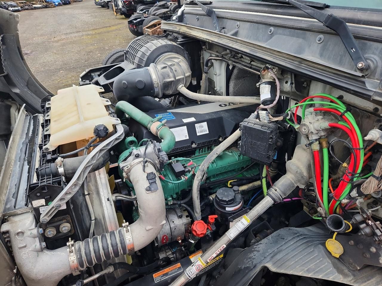 2020 Volvo VNR Semi Truck