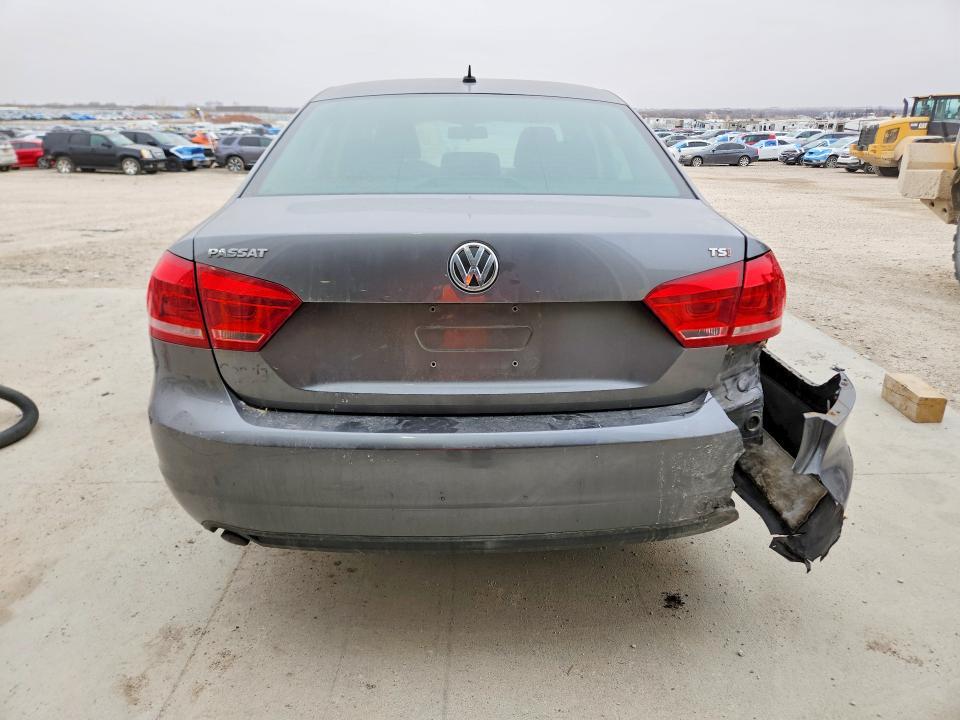 2015 Volkswagen Passat s