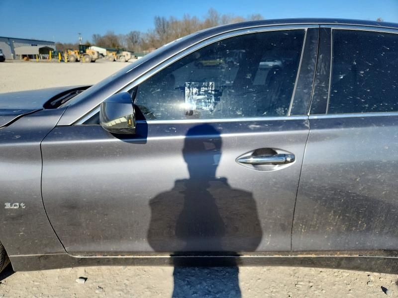 2018 Infiniti Q50 Luxe