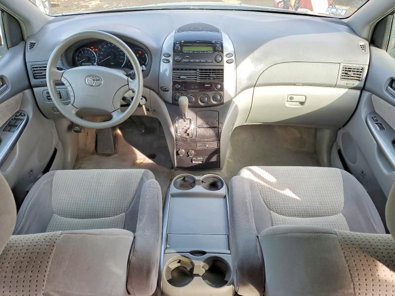 2009 Toyota Sienna ce